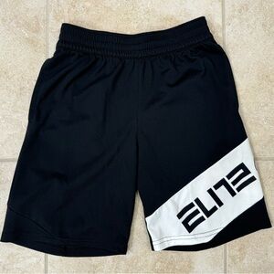 Nike Dri-FIT Boys' Basketball Shorts
Size:Medium
Color:Black/White
Standard Fit